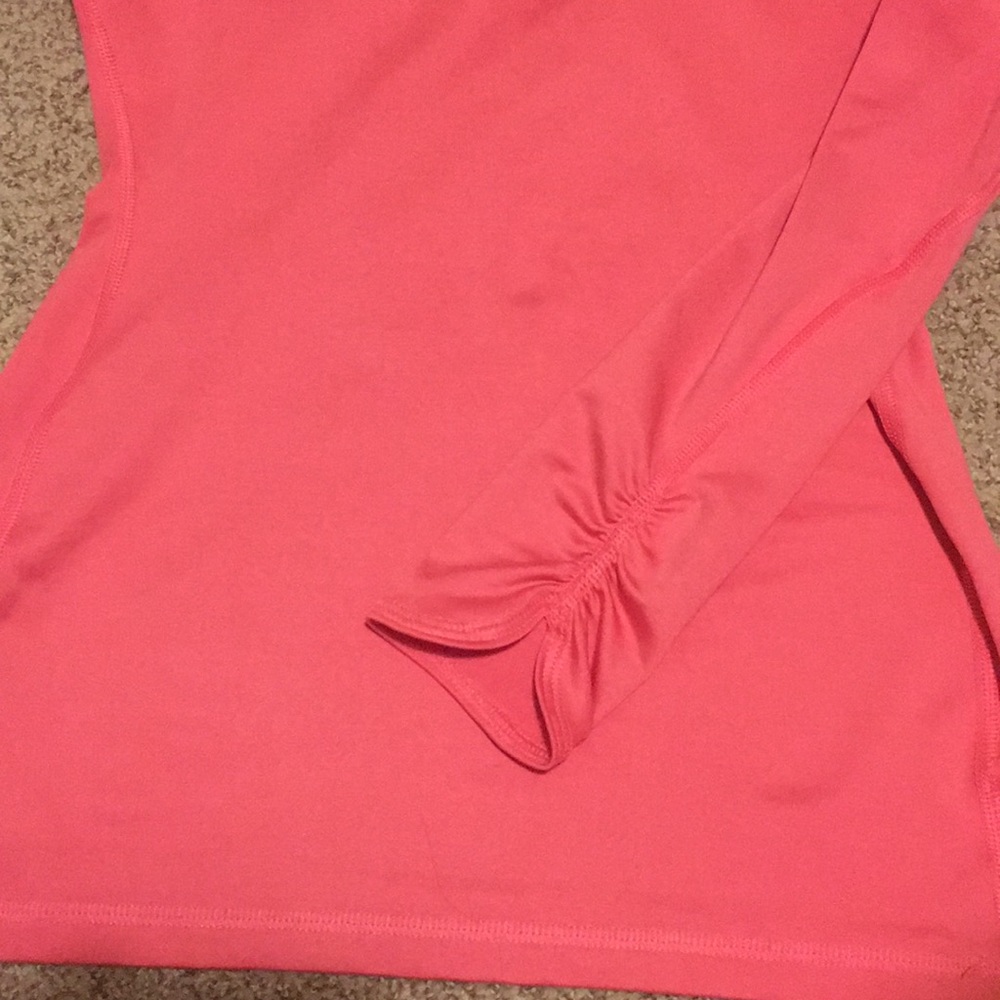 Perfect! Under Armour Fitted Top - image 3